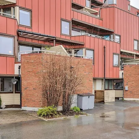 Flott Og Sentral Moderne Leilighet Pa 2 Etasjer